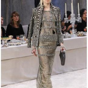 For your viewing pleasure: Pre-Fall 2012 (Oscar de la Renta &&nbsp;Chanel)
